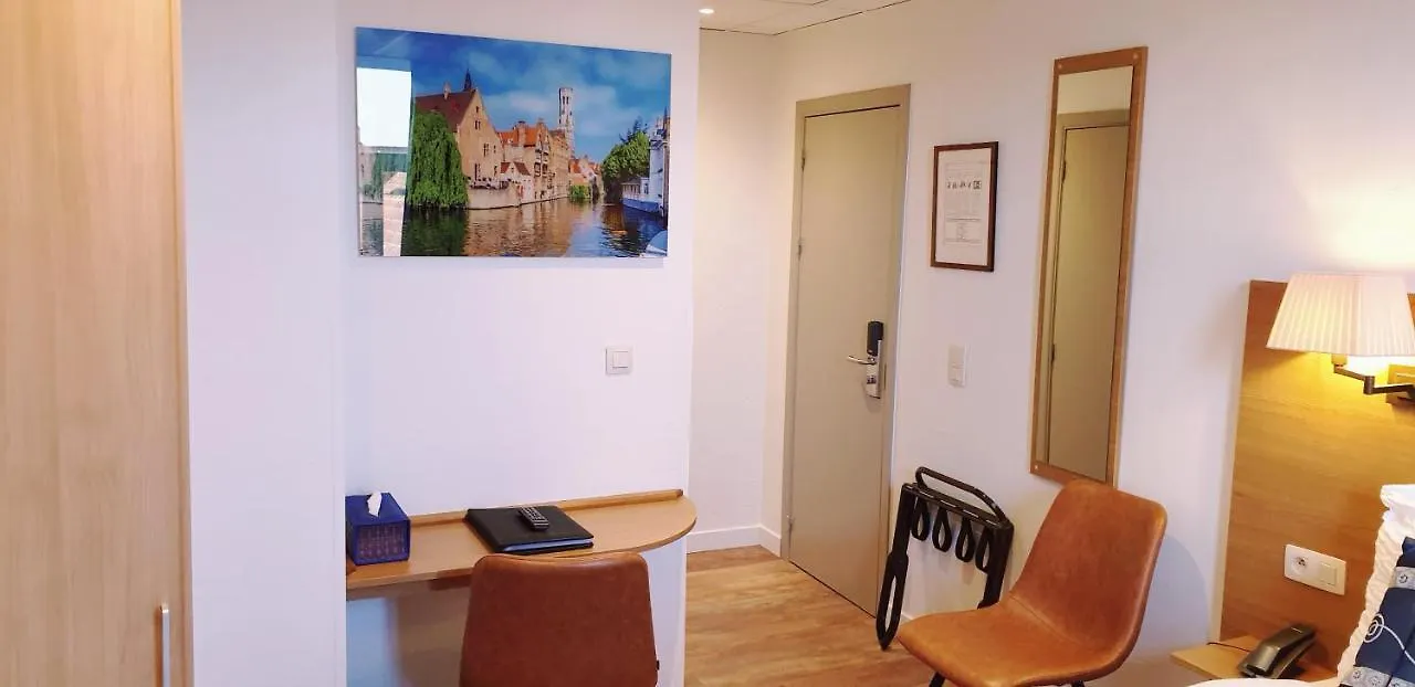 Hotel Asiris Bruges 2*,  Belgium